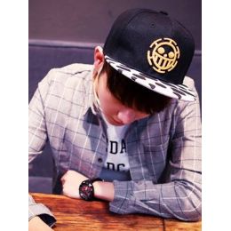 หมวก Snapback Law [ ดำปีกขาวลายจุด]